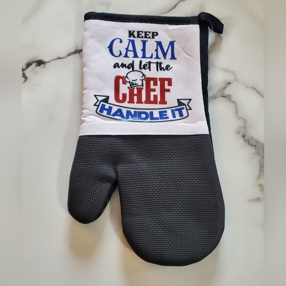 Keep calm and let the Chef handle it  Oven Mitt - Picture 4 of 7